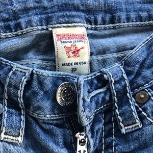 True Religion Size 23 skinny jeans